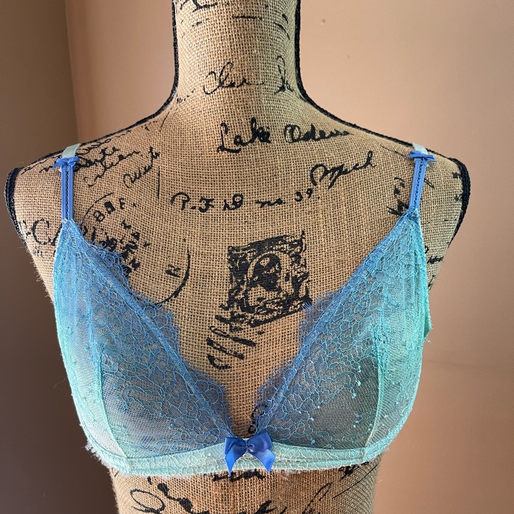 Victoria Secret Bra 34C
